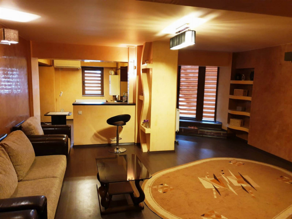 Vânzare apartament spațios cu 3 camere, Târgu Jiu, Bld. Republicii