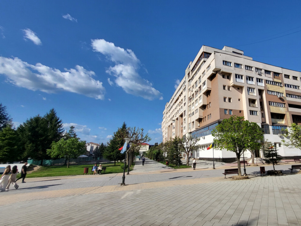 Vânzare apartament cu 3 camere, ULTRACENTRAL, 99 mp, strada Victoriei pietonal