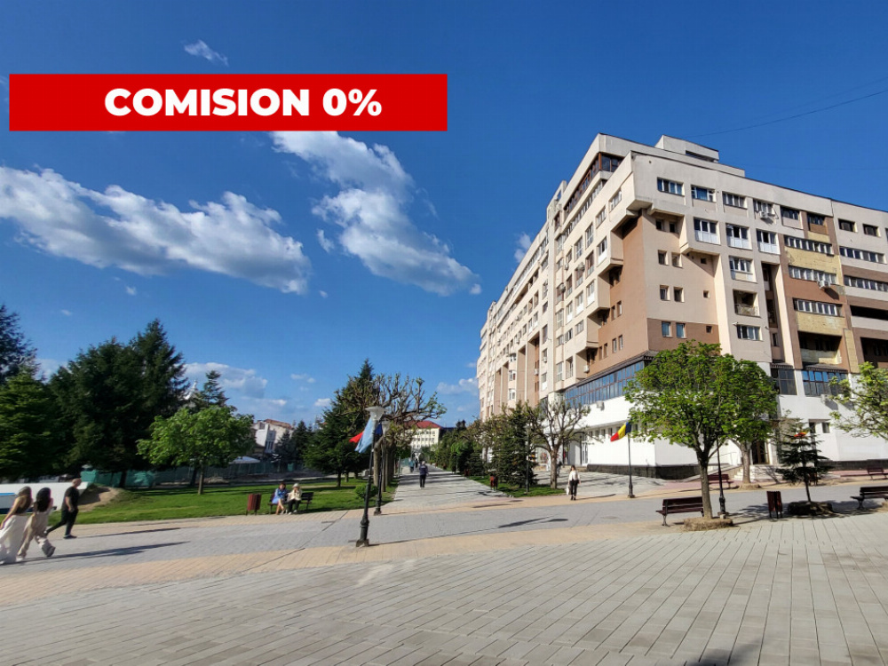 Vânzare apartament cu 3 camere, ULTRACENTRAL, 99 mp, strada Victoriei pietonal