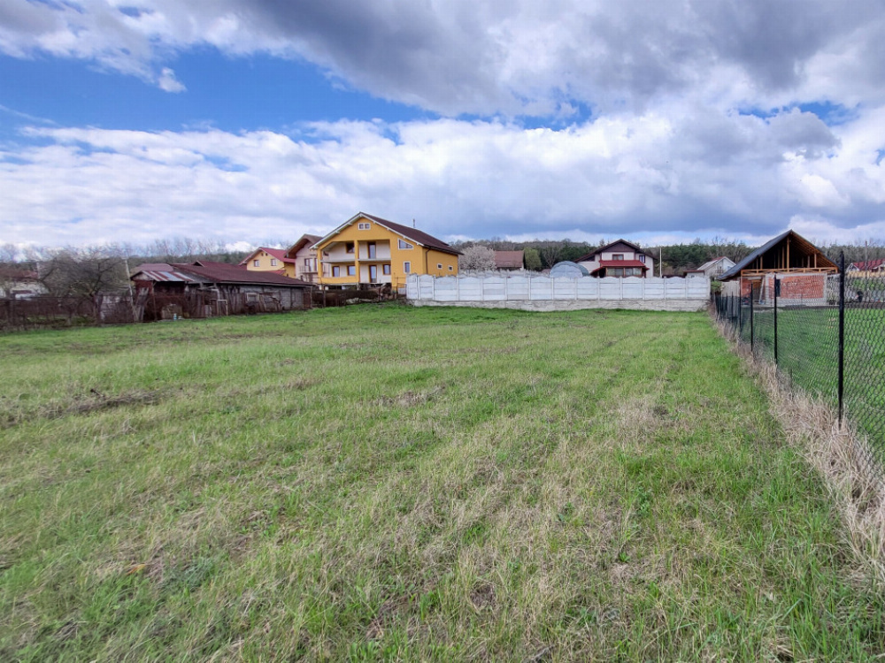 Vânzare teren intravilan, zonă liniștită - strada Bârsești, Târgu Jiu