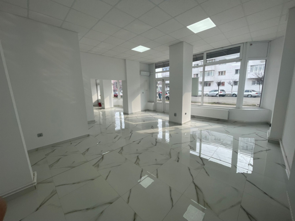 Închiriere spațiu modern locație strategică în Rovinari, str. Muncii