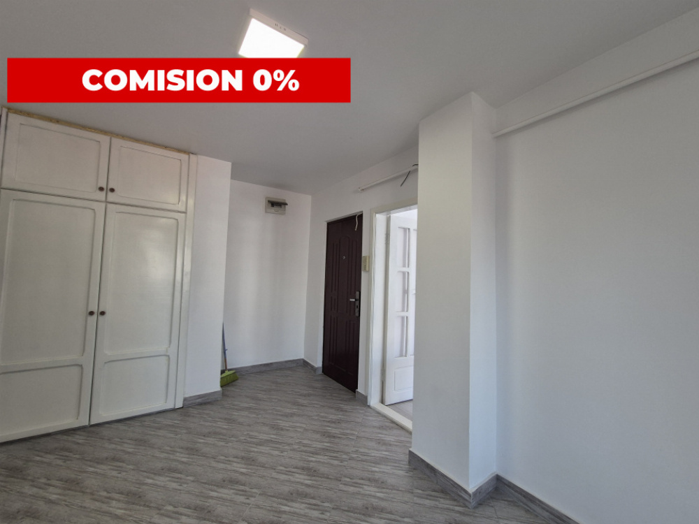 Vânzare apartament central, 3 camere+boxă, situat în Târgu Jiu, strada Cerna