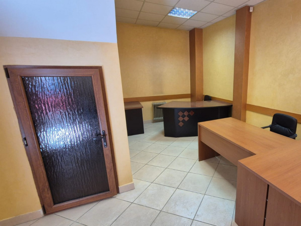 Spațiu comercial de vânzare ULTRACENTRAL – zona Hotel Gorj