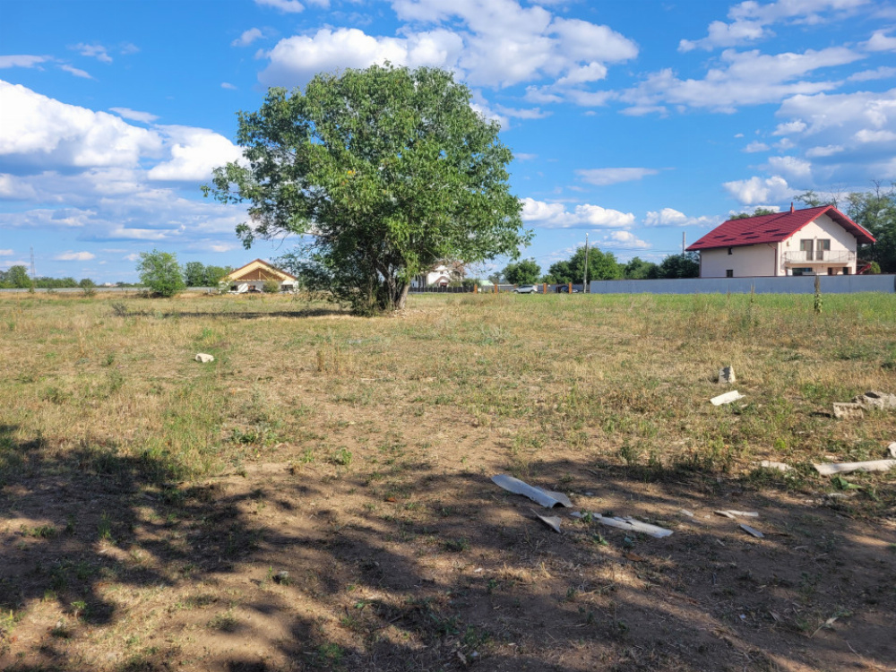 Vânzare teren intravilan cu PUZ, situat în Târgu-Jiu, localitatea Slobozia