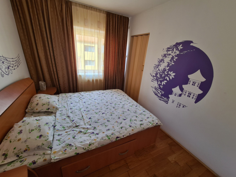 Vânzare apartament 2 camere, strada Corneliu Coposu - zona Pieței Centrale