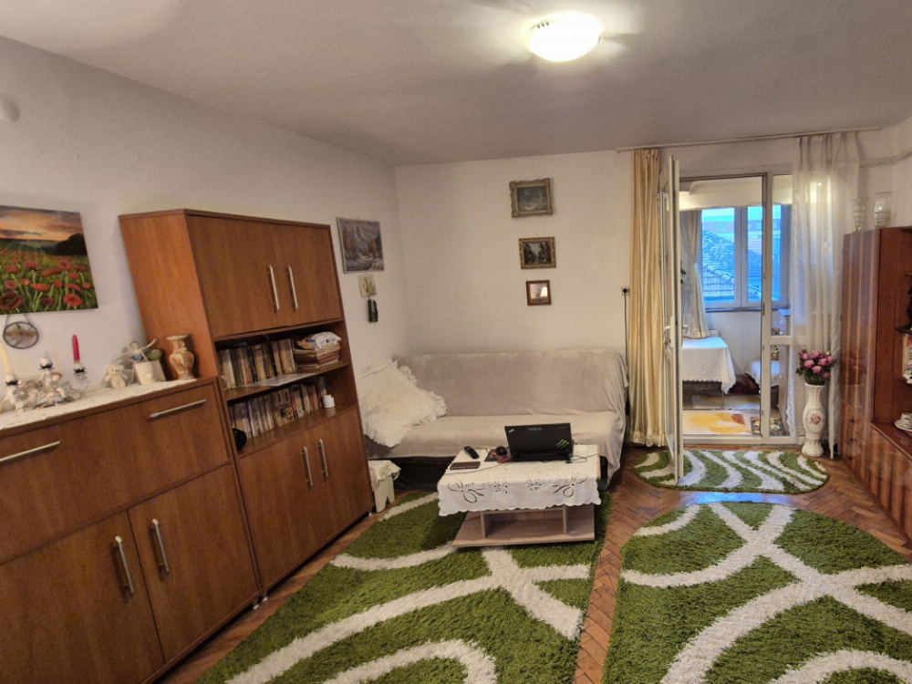 Vânzare garsonieră, în Tg. Jiu, et. 2, str. Slt. M.C. Oancea - zona Griviței