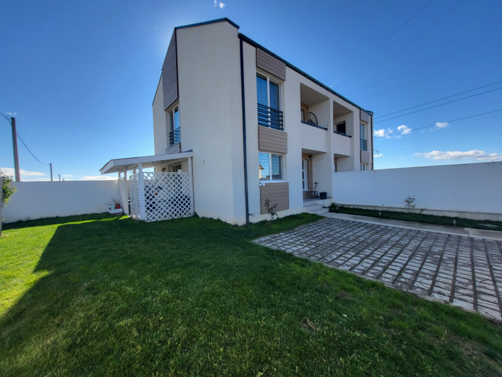 Locuință de Lux de Vânzare – Mobilată, Utilată și Gata de mutare!