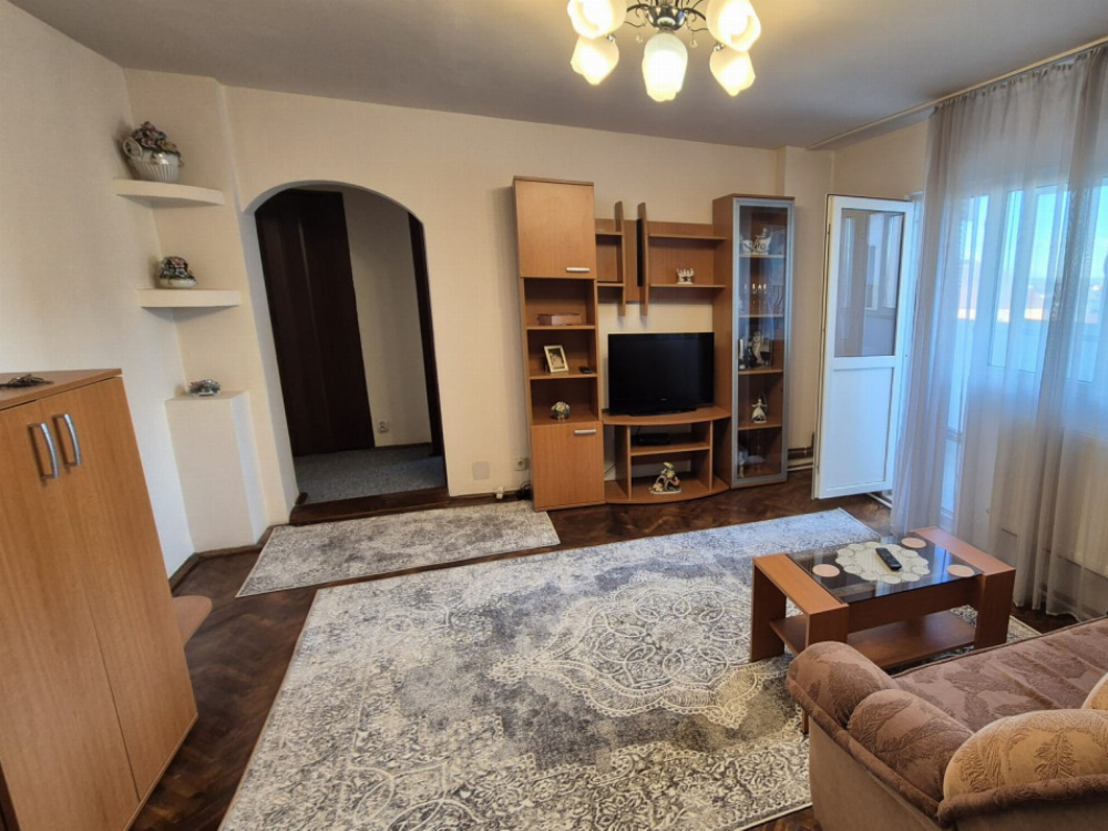 Închiriere apartament 3 camere, în Tg.Jiu, str. Unirii - zonă ultracentrală
