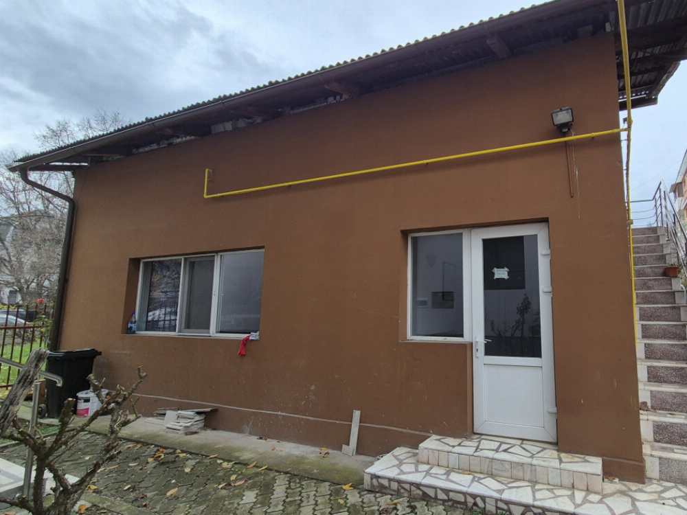 Închiriere spațiu comercial P+M, central - cartier Grivița, Târgu-Jiu