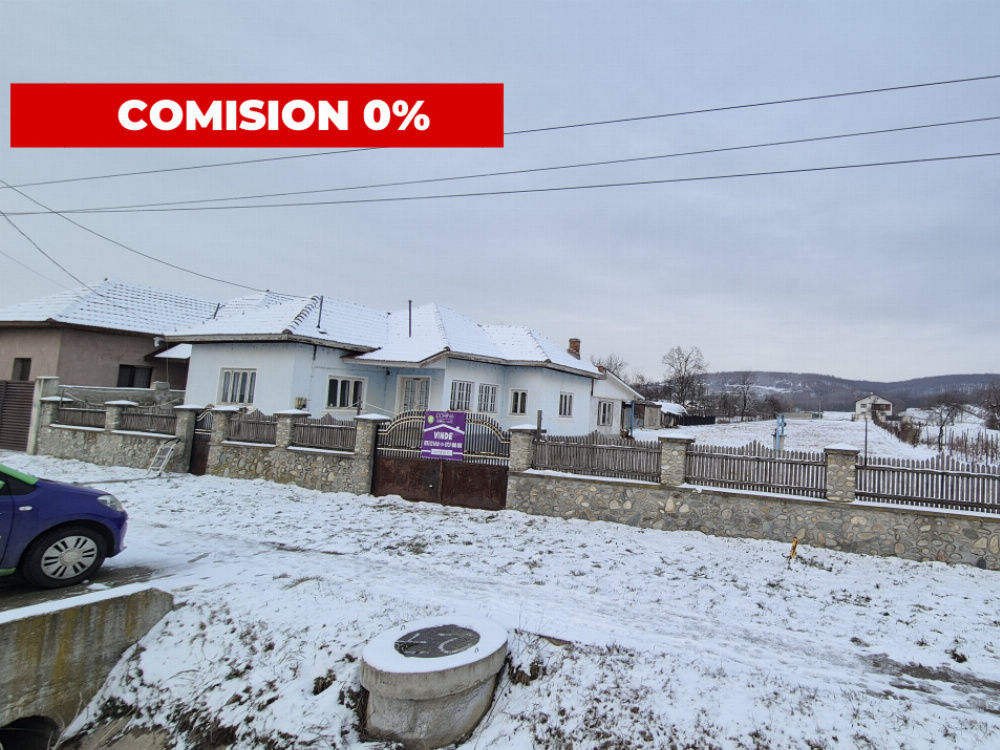 Vânzare casă cu teren 3.726 mp, în comuna Bâlteni, sat Moi
