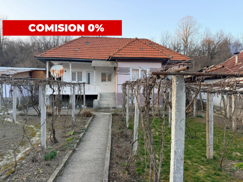 Vânzare casă situată în comuna Câlnic, sat Pinoasa