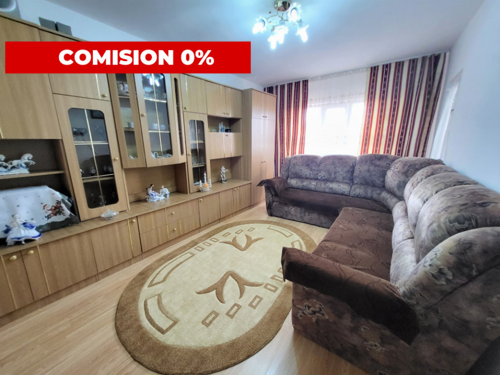 Vânzare apartament cu 2 camere, decomandat, strada Dacia langa Mall