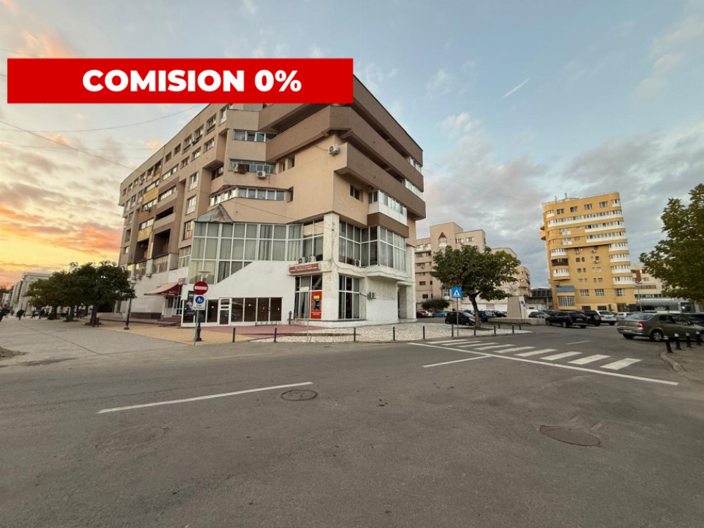 *Spațiu ultracentral 220 mp* - vânzare/închiriere- vizibilitate maximă 